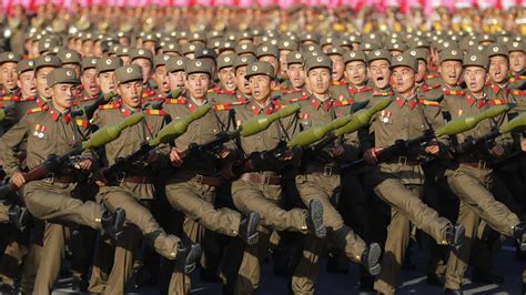 North Korean soldiers hooked on porn after getting internet。